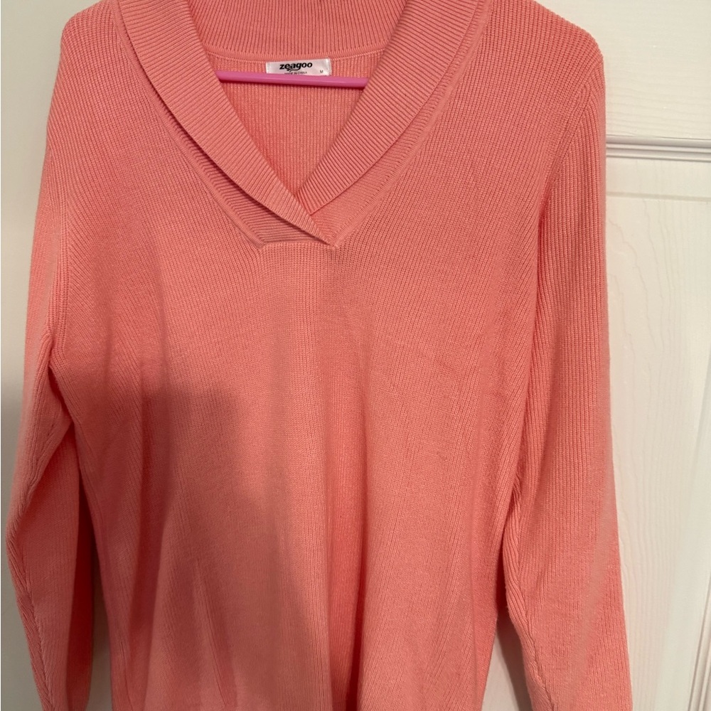 Zeagoo Coral V-Neck Sweater